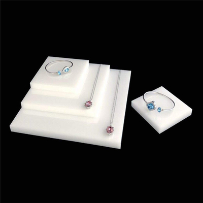 Modern Fashion Desktop Acrylic Jewelry Display Necklace Stands Blocks