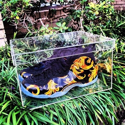 Promotional large acrylic sneaker display box for Nike acrylic sneaker display case